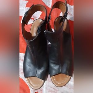 Fabianelli shoes In a size 40 made in Italy (US 9.5)